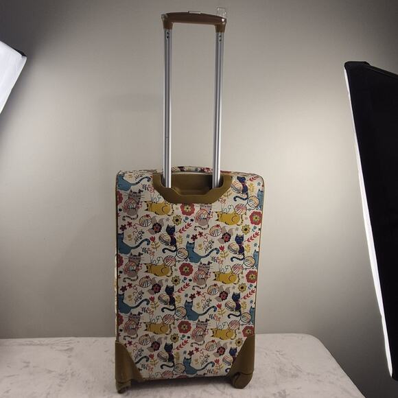 Green Living Lily Bloom Eco Friendly Cat Furry Friends Luggage 25" Suitcase - Picture 5 of 16
